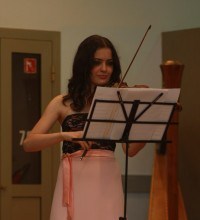 18 сентября 2013 года лауреат Дельфийских игр Лусине Арутюнян приняла участие в концерте камерной музыки «Культурные гости», посвященному Дню Независимости Республики Армении и 110- летию со дня рождения Арама Хачатуряна.